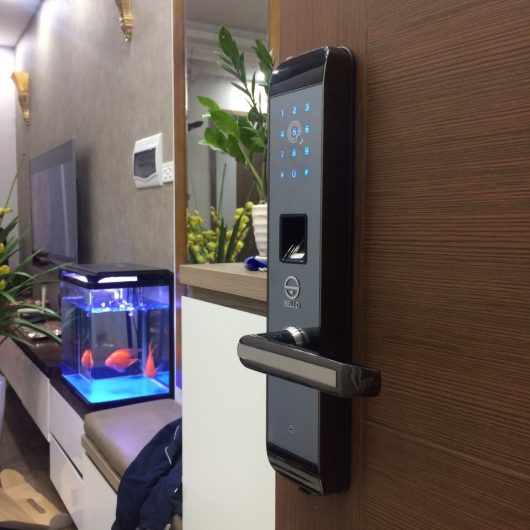 Mua khoá SELLO I6 điều khiển từ xa tại Hà Nội