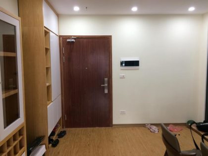 Lắp đặt khóa cửa điện tử tại chung cư goldmark city.