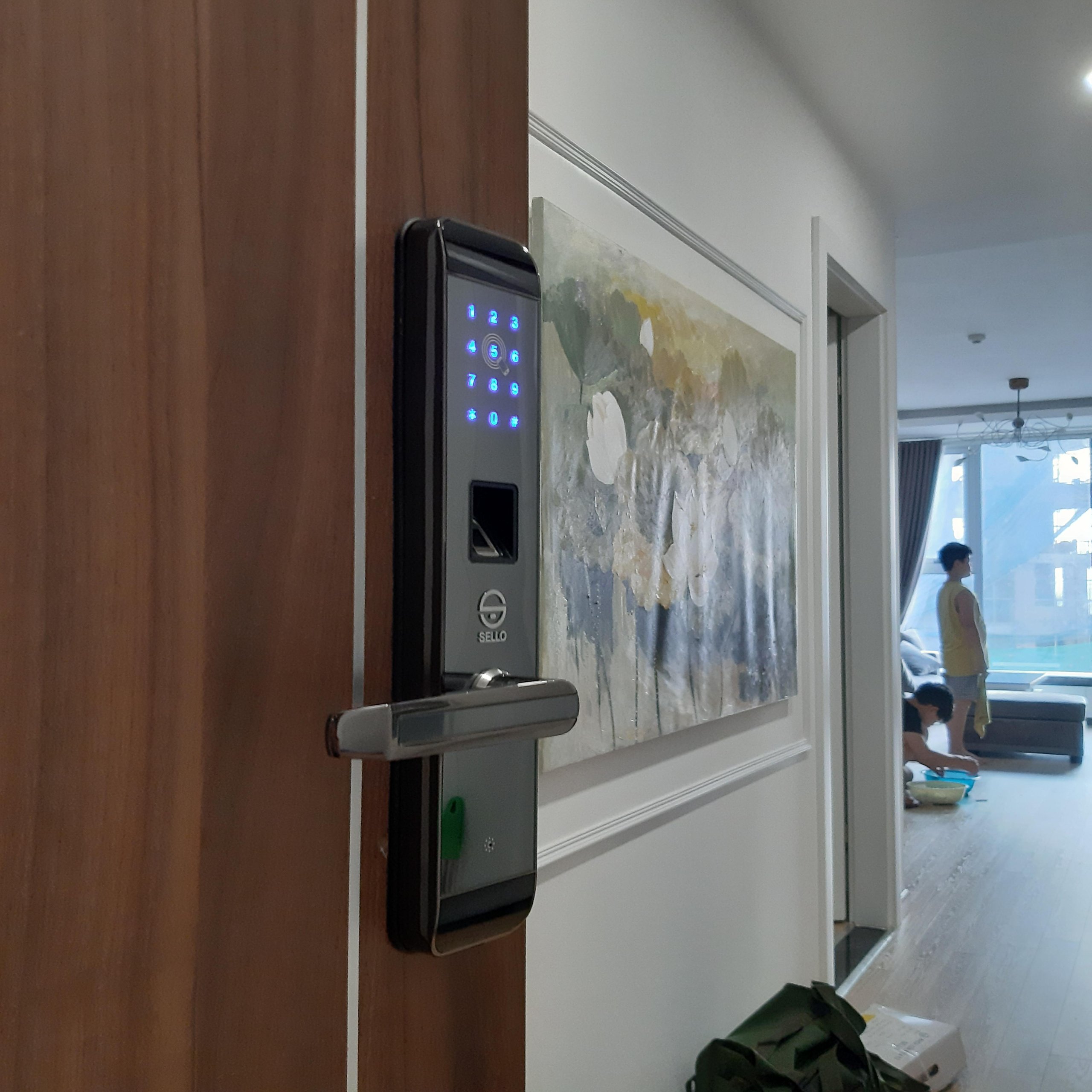 Lắp khóa SELLO I6 Gold tại Hateco Xuân Phương - Hà Nội