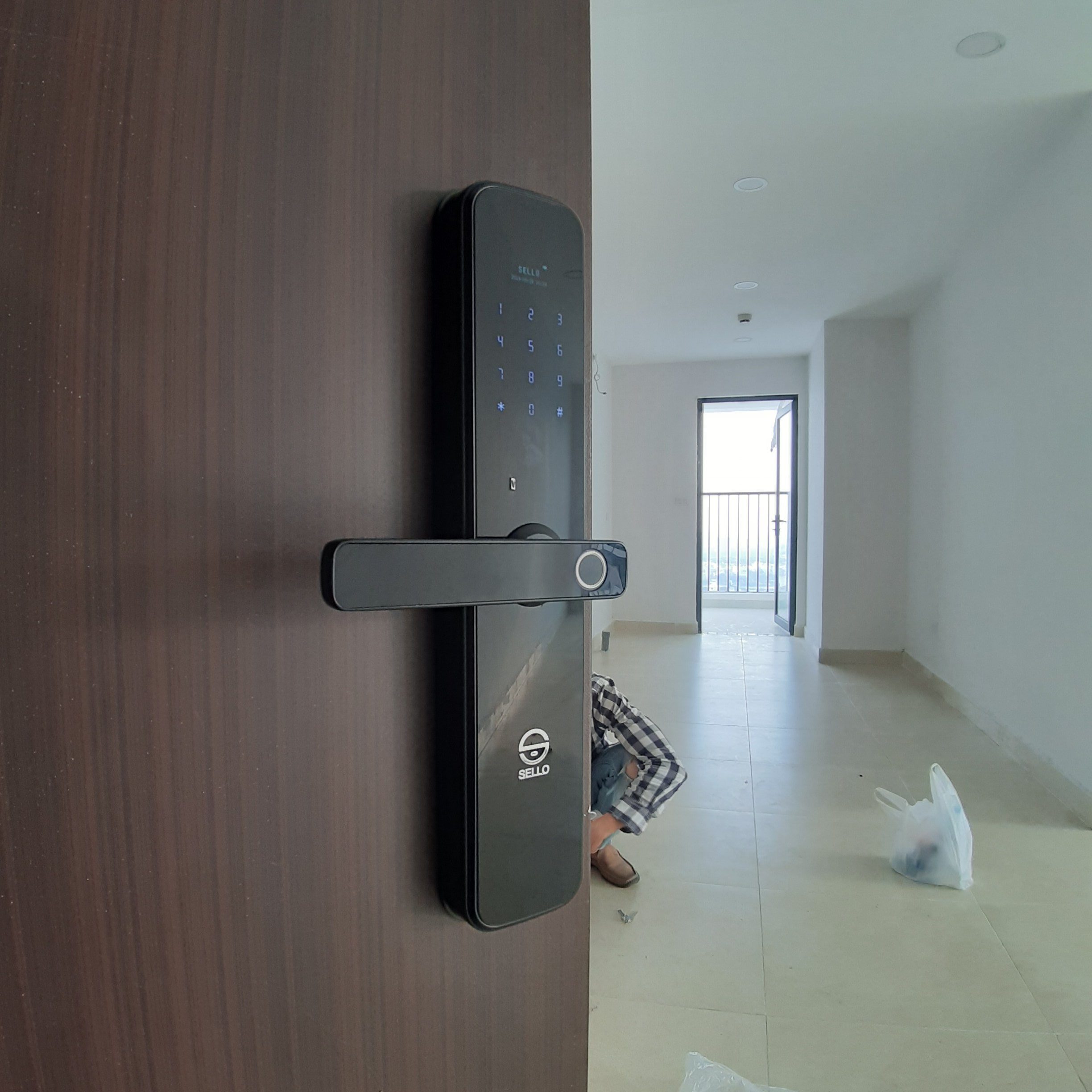 Lắp đặt khóa SELLO tại Smile Building - Hoàng Mai
