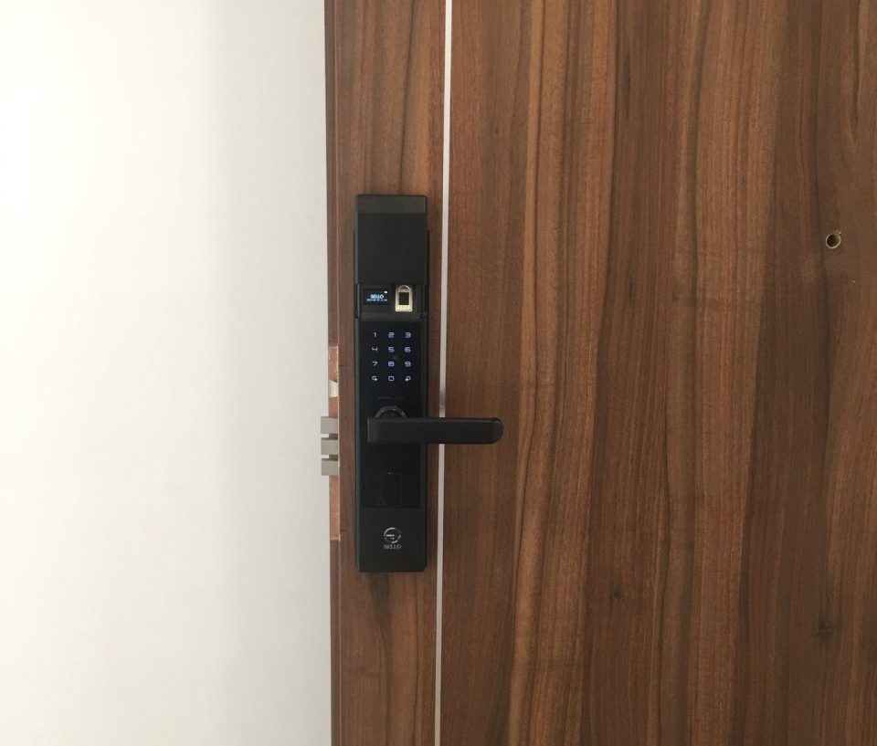 Lắp đặt khóa SELLO B101 tại Imperial - 360 Giải Phóng