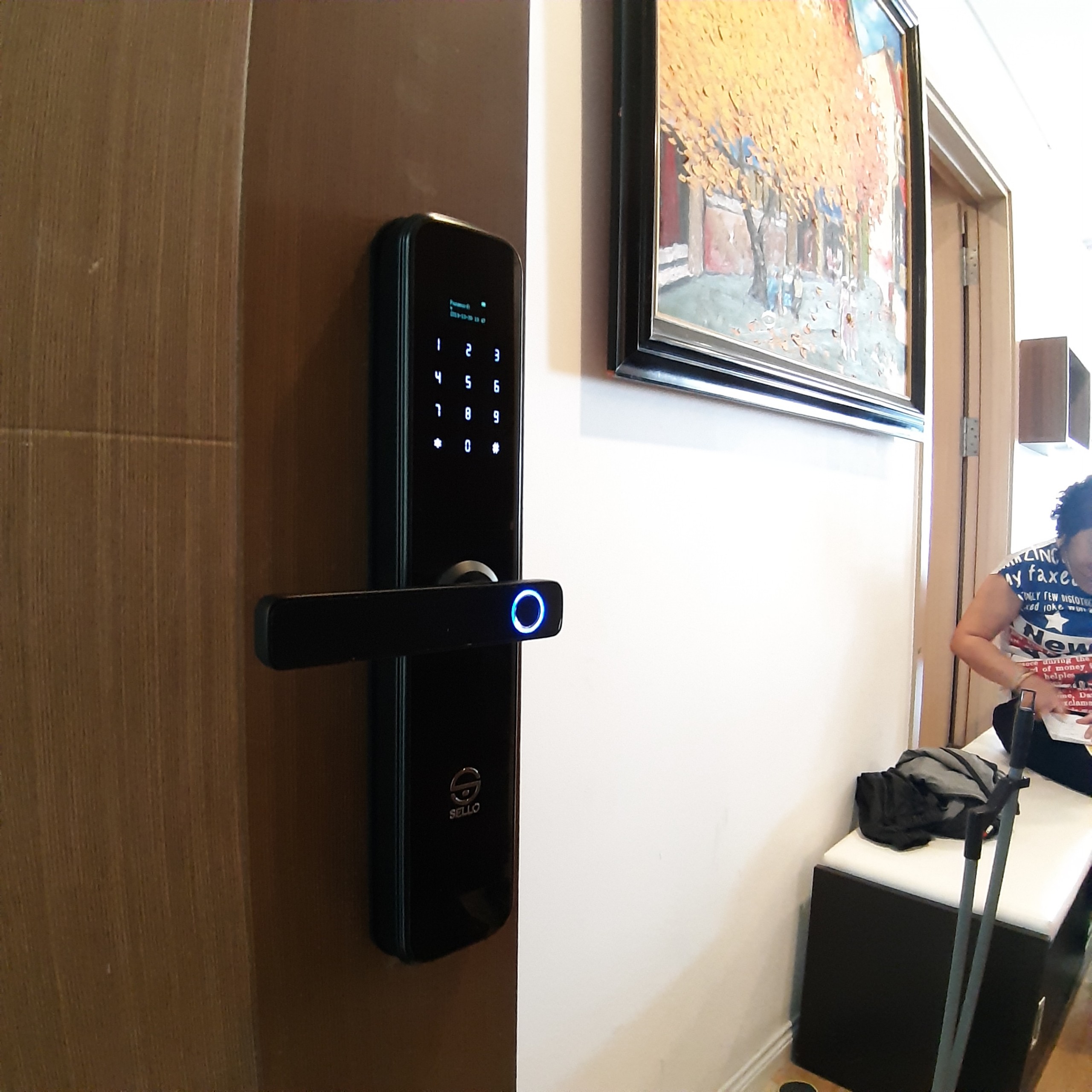 Lắp đặt khóa SELLO B2 Black tại chung cư Mipec Riverside - Long Biên