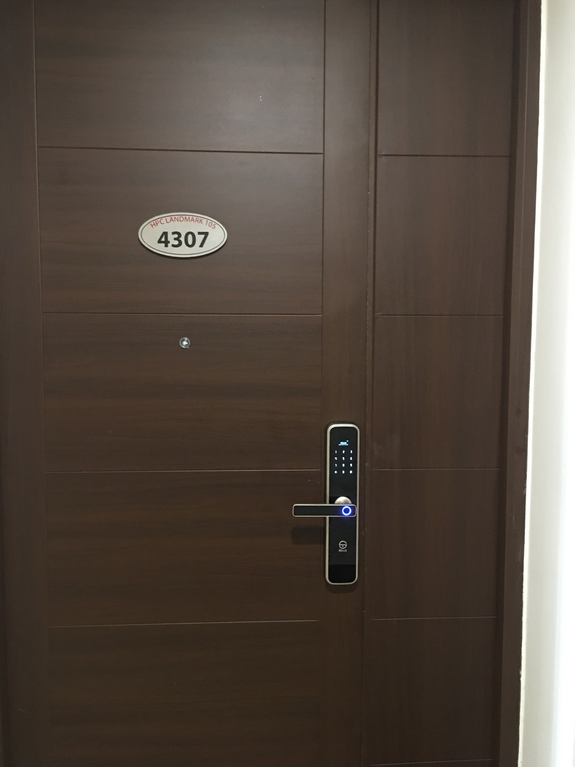 Lắp đặt khóa SELLO B2 Gold tại CT2 Hải Phát Landmark