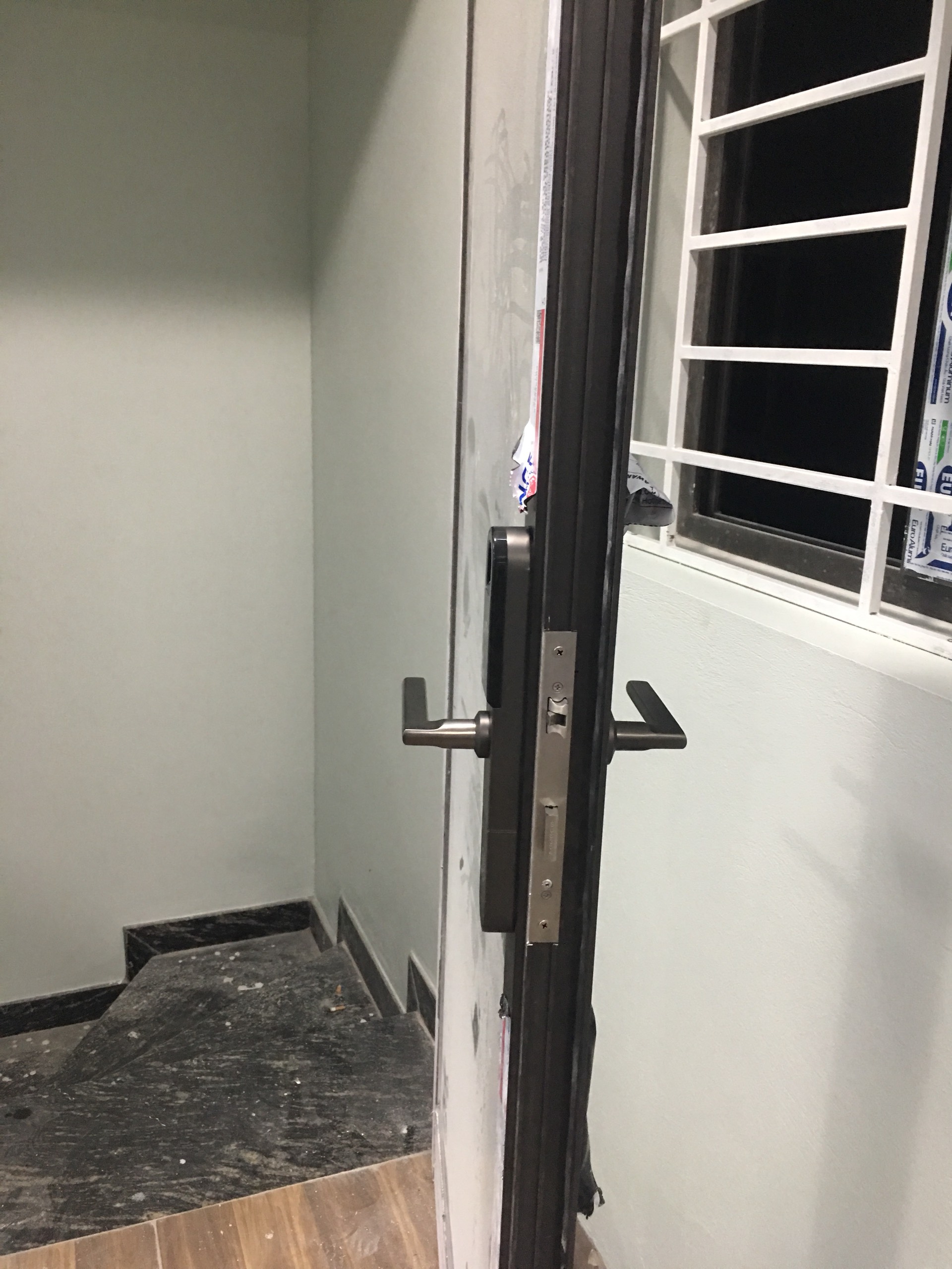 Lắp đặt khóa SELLO I5 cho khách hàng tại Quốc Oai - Hà Nội