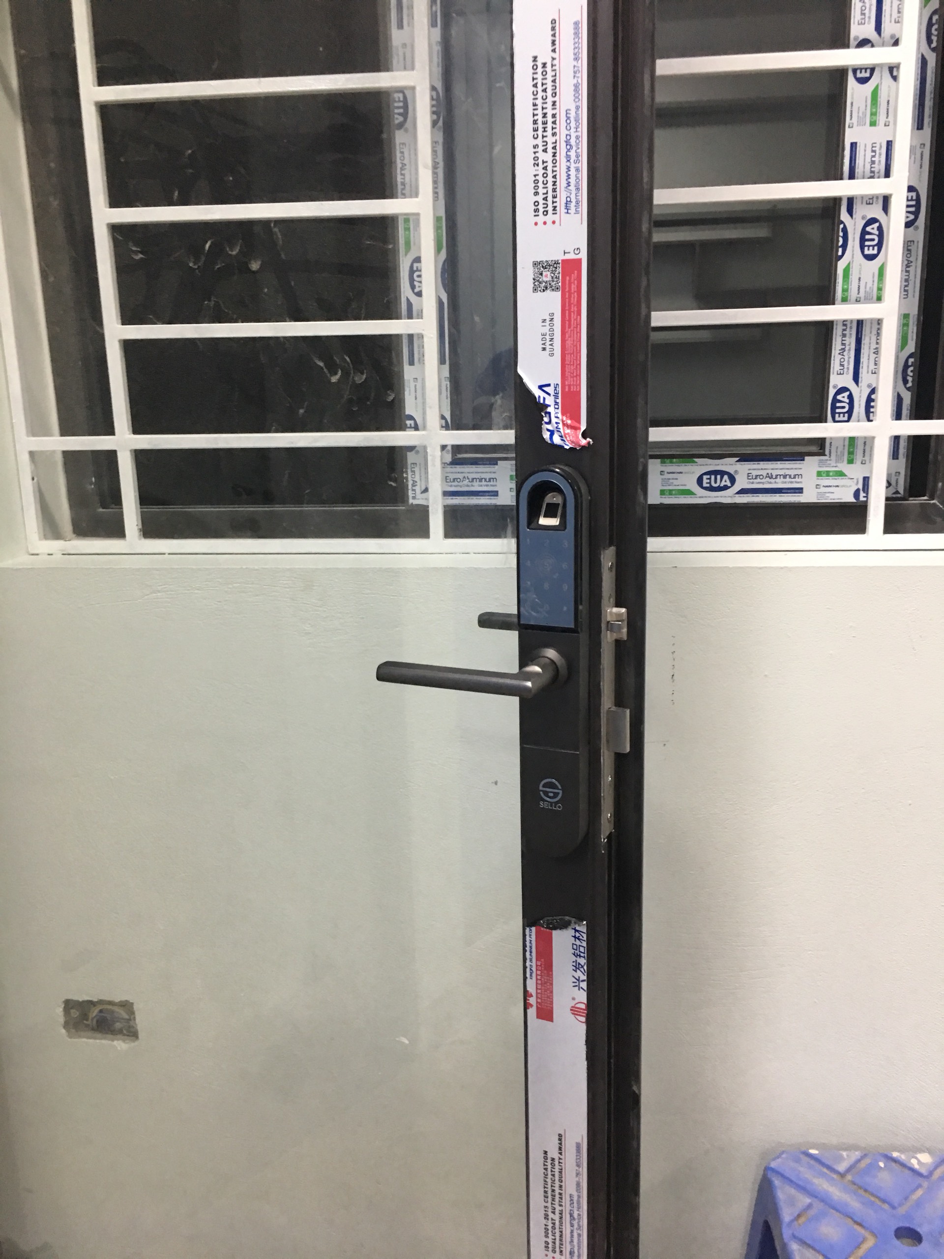 Lắp đặt khóa SELLO I5 cho khách hàng tại Quốc Oai - Hà Nội