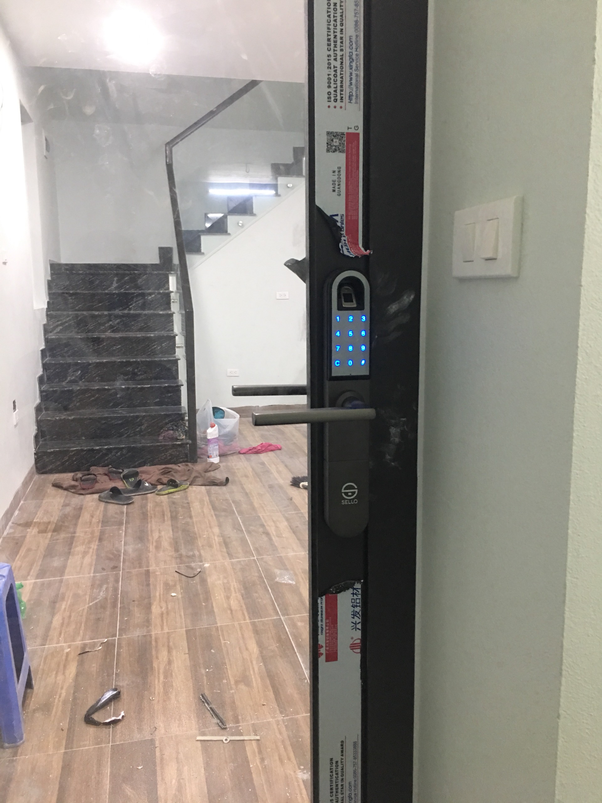 Lắp đặt khóa SELLO I5 cho khách hàng tại Quốc Oai - Hà Nội