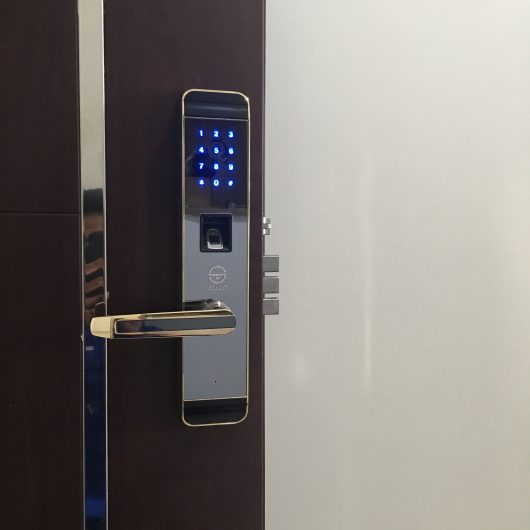 Lắp khóa SELLO I6 Gold tại Hateco Xuân Phương - Hà Nội