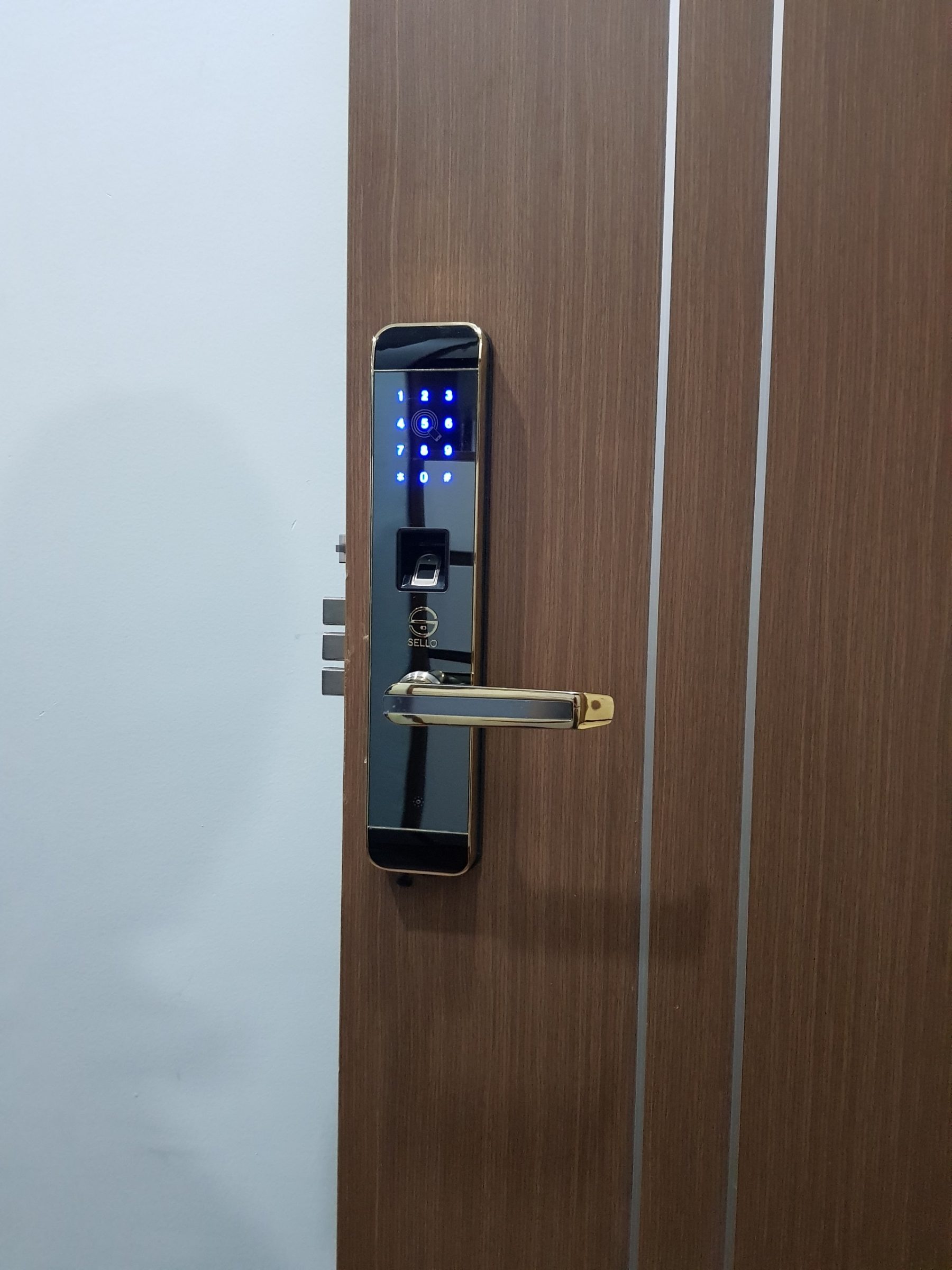 Khóa cửa SELLO I6