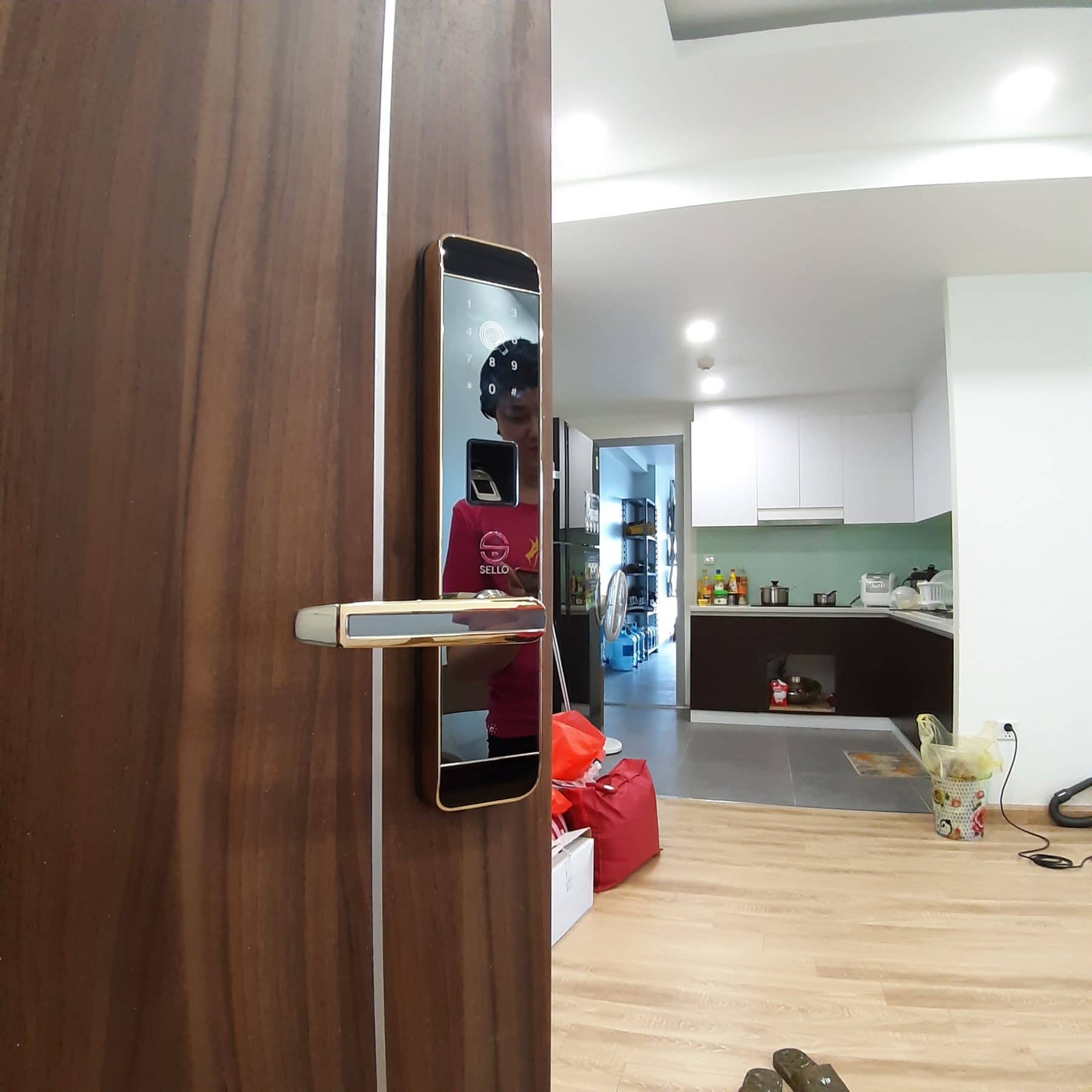 Lắp khóa SELLO I6 tại chung cư Imperial 360 Giải Phóng
