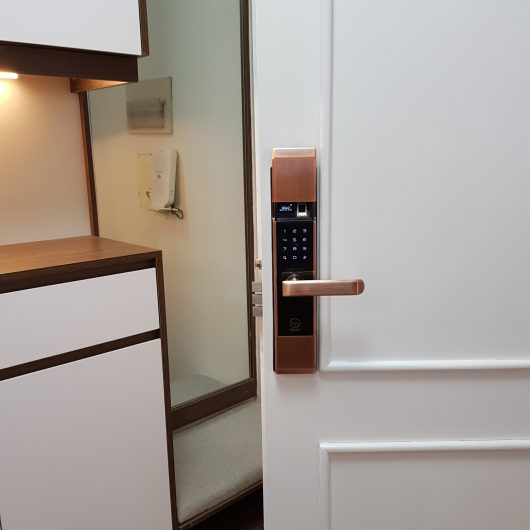 Khóa cửa SELLO B101 được lắp tại Chung cư Berive - Long Biên