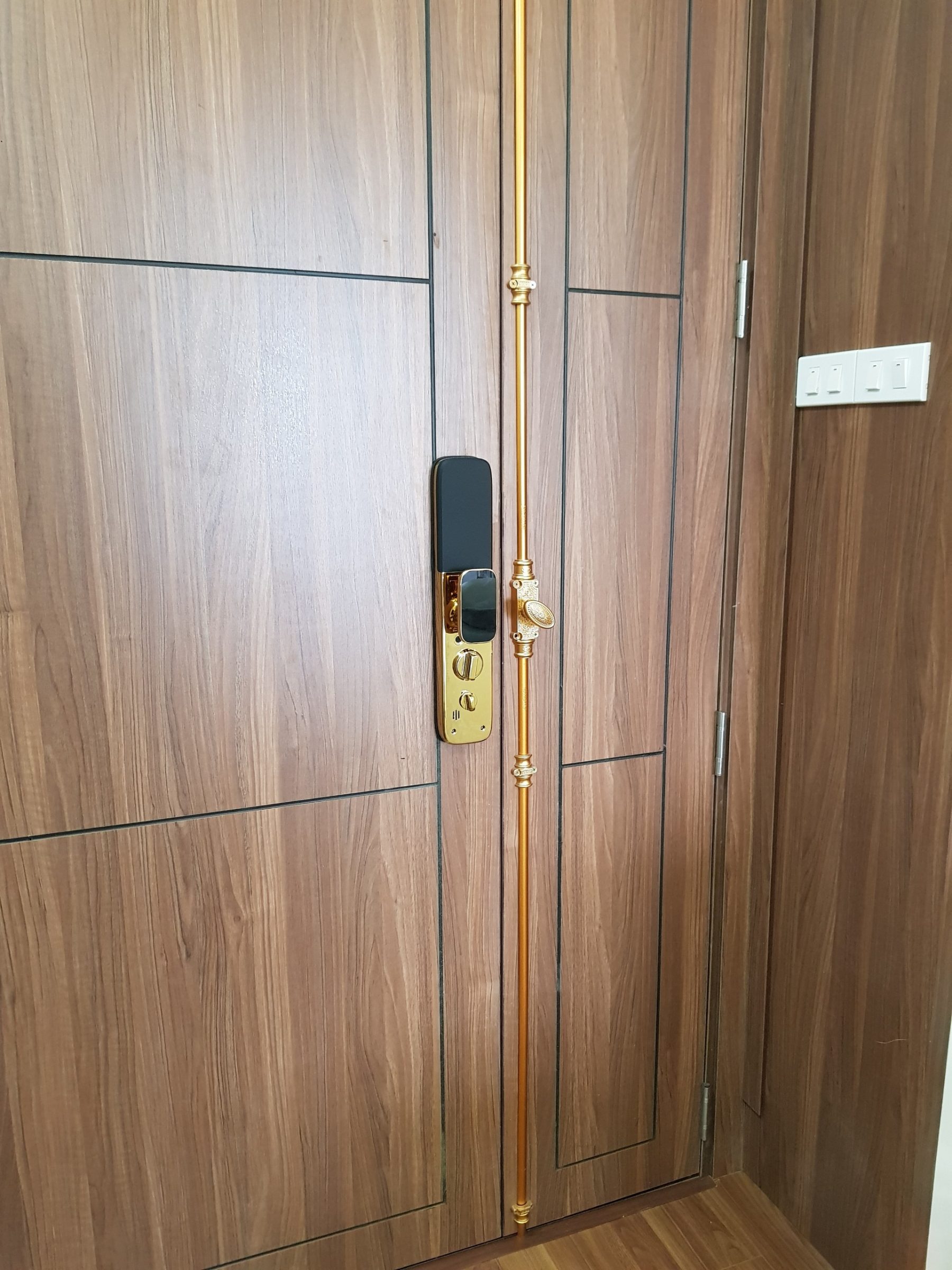 Thông tin cơ bản về mẫu khóa cửa SELLO A6 Automatic