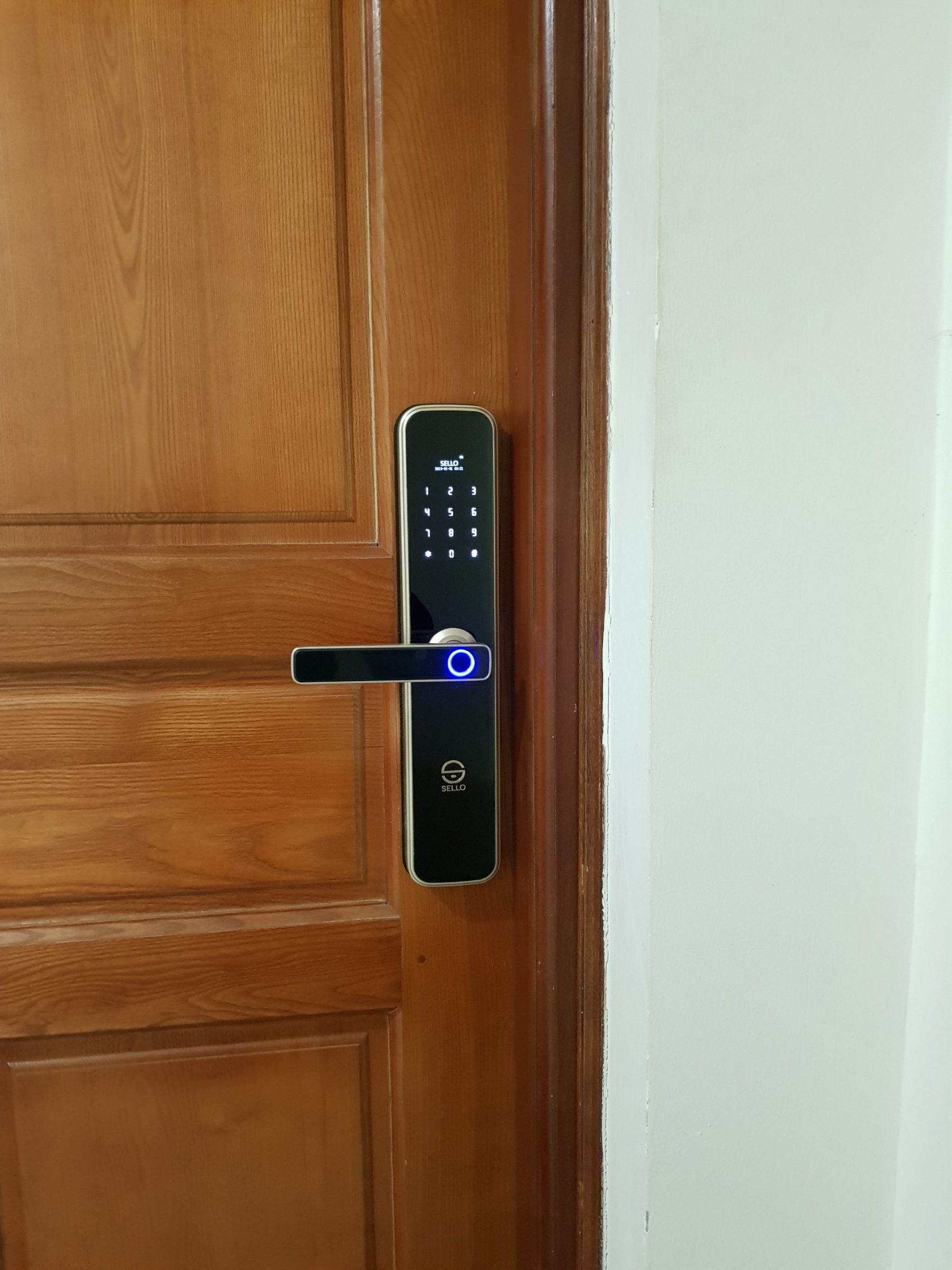 Lắp đặt khóa SELLO B2 Gold tại KĐT mới Dương Nội - Hà Đông