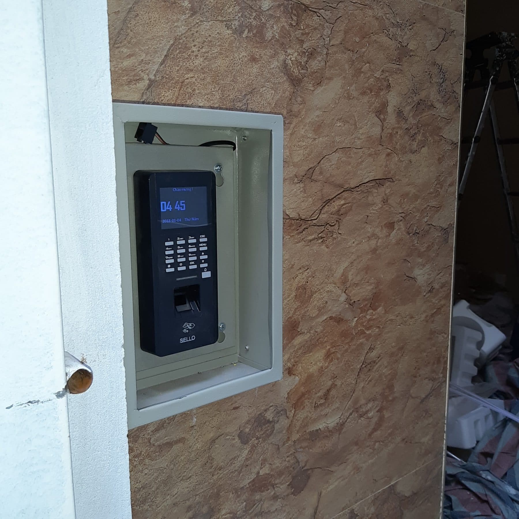 Khoá cửa SELLO F18 cổng sắt