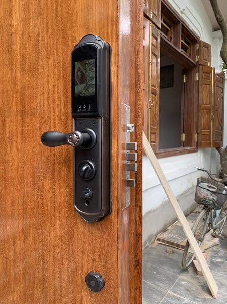 Lắp đặt khóa SELLO V9C cho Anh Thiện tại Âu Cơ, Tây Hồ, Hà Nội